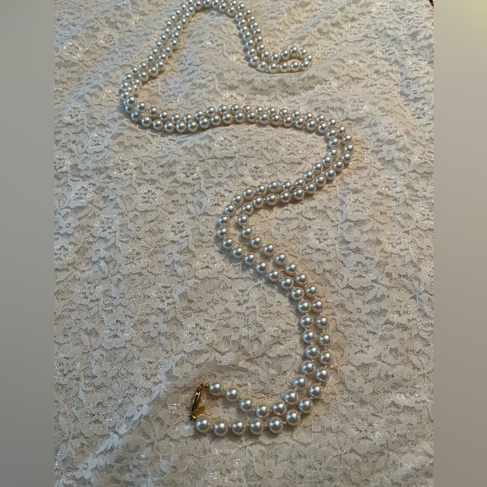 Napier/vintage faux pearl necklace, 60”, many different ways to wear - Picture 2 of 5